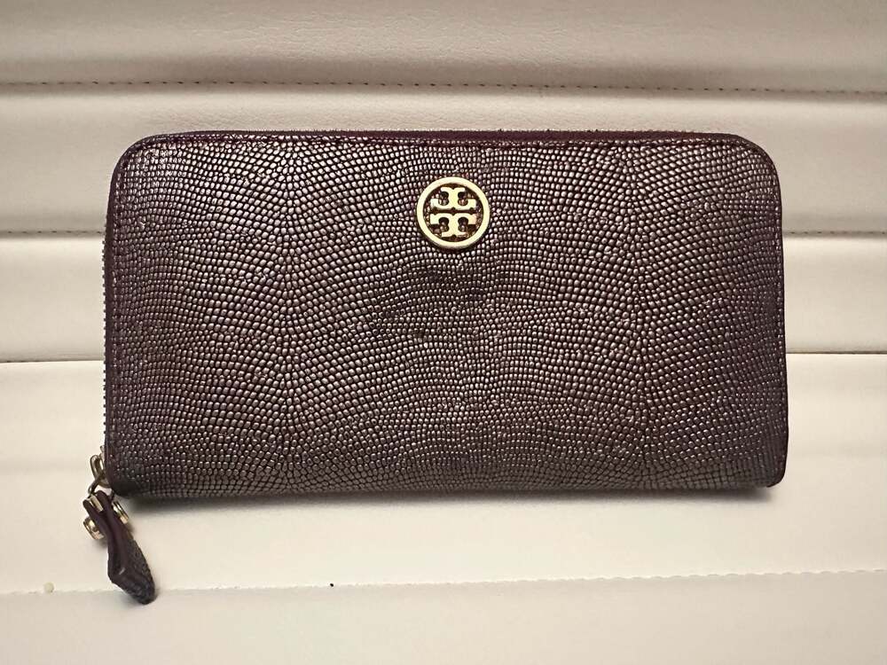 Tory Burch Metallic Purple Textured Leather Zip Around Continental Wallet